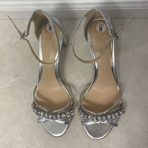 Size 8 Badgley Mischka